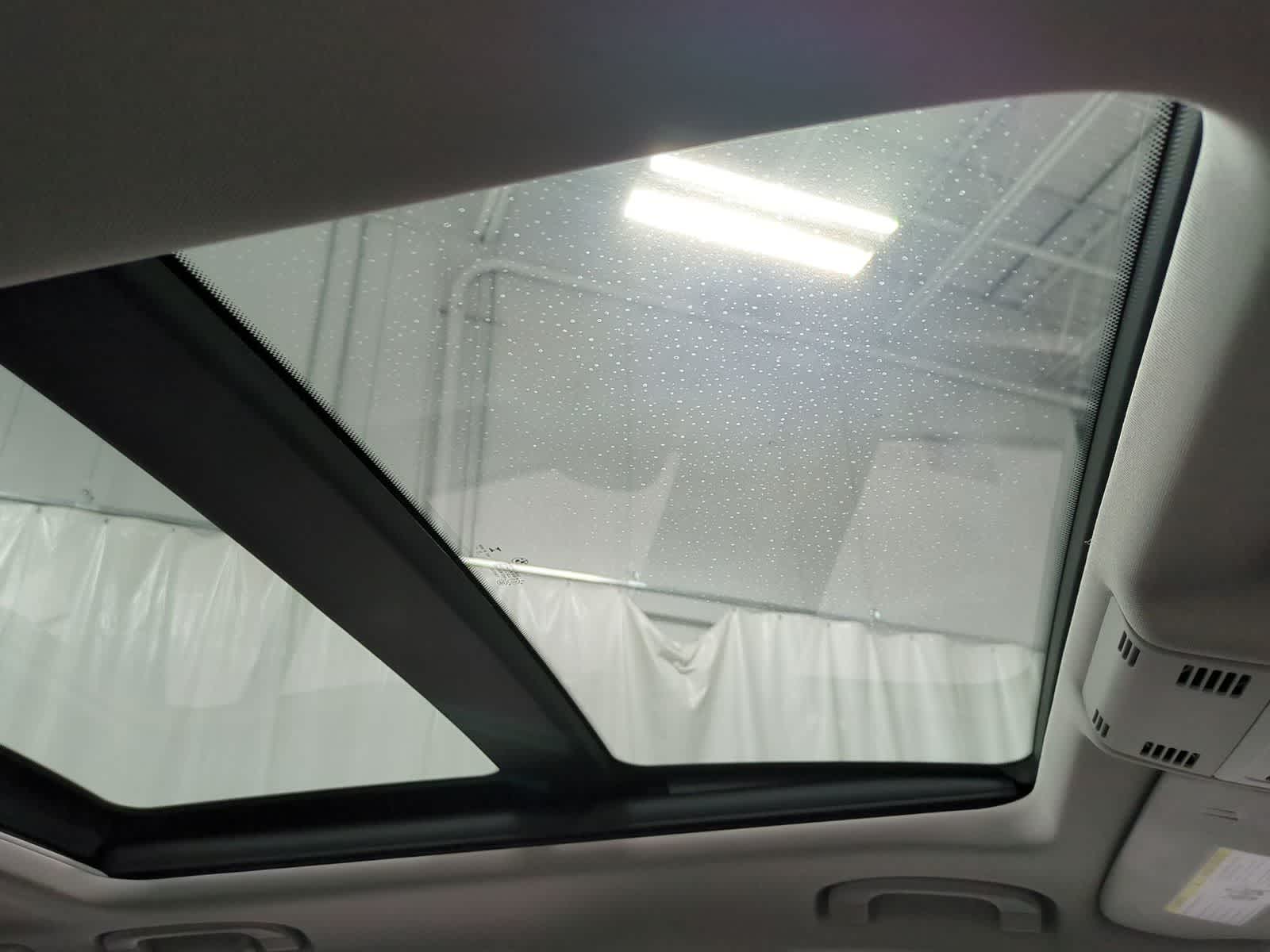 Thumbnail: 2014 BMW X1 - 30