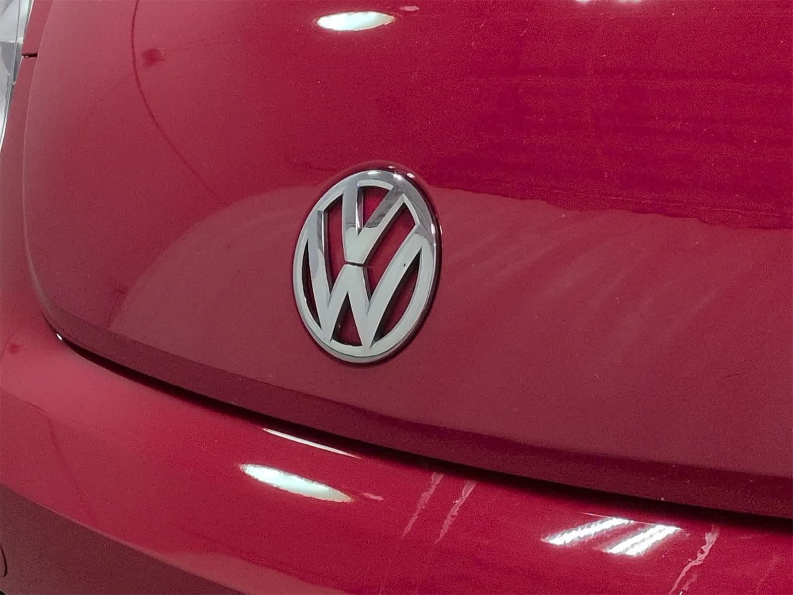 Thumbnail: 2019 Volkswagen Beetle - 12