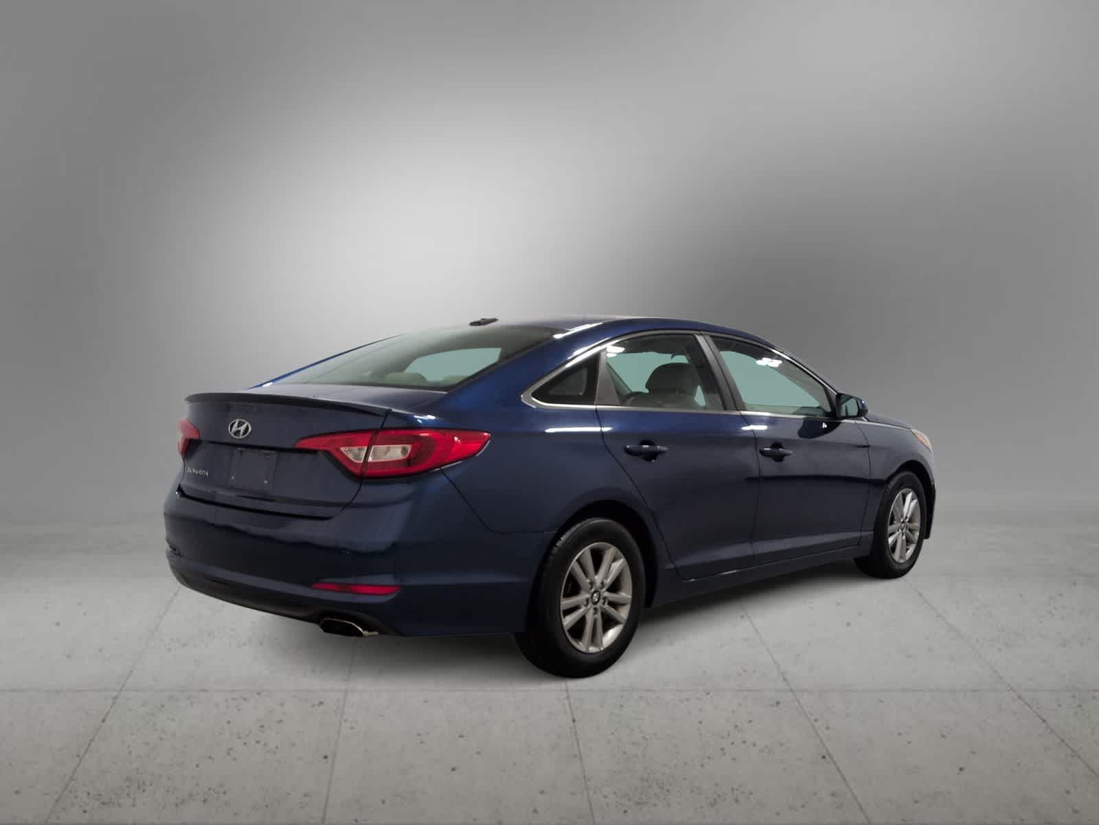 Thumbnail: 2017 Hyundai Sonata - 8