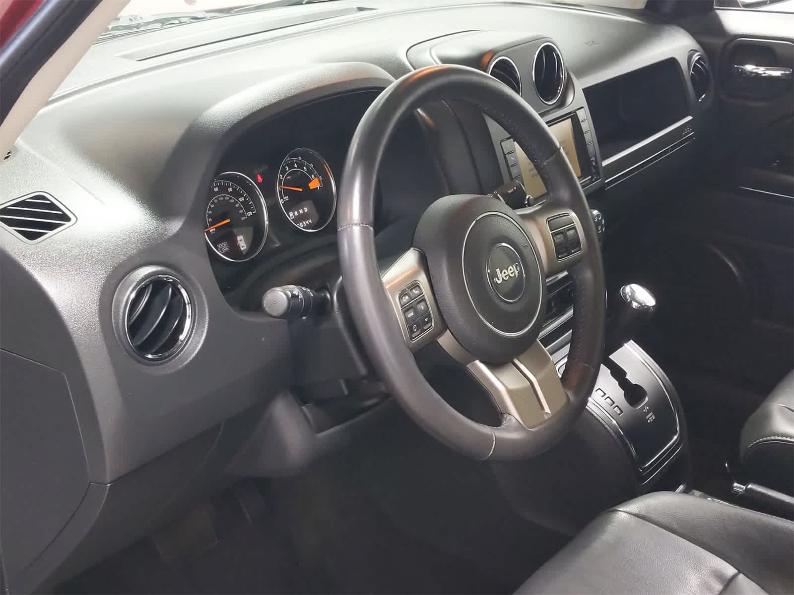 Thumbnail: 2014 Jeep Patriot - 10
