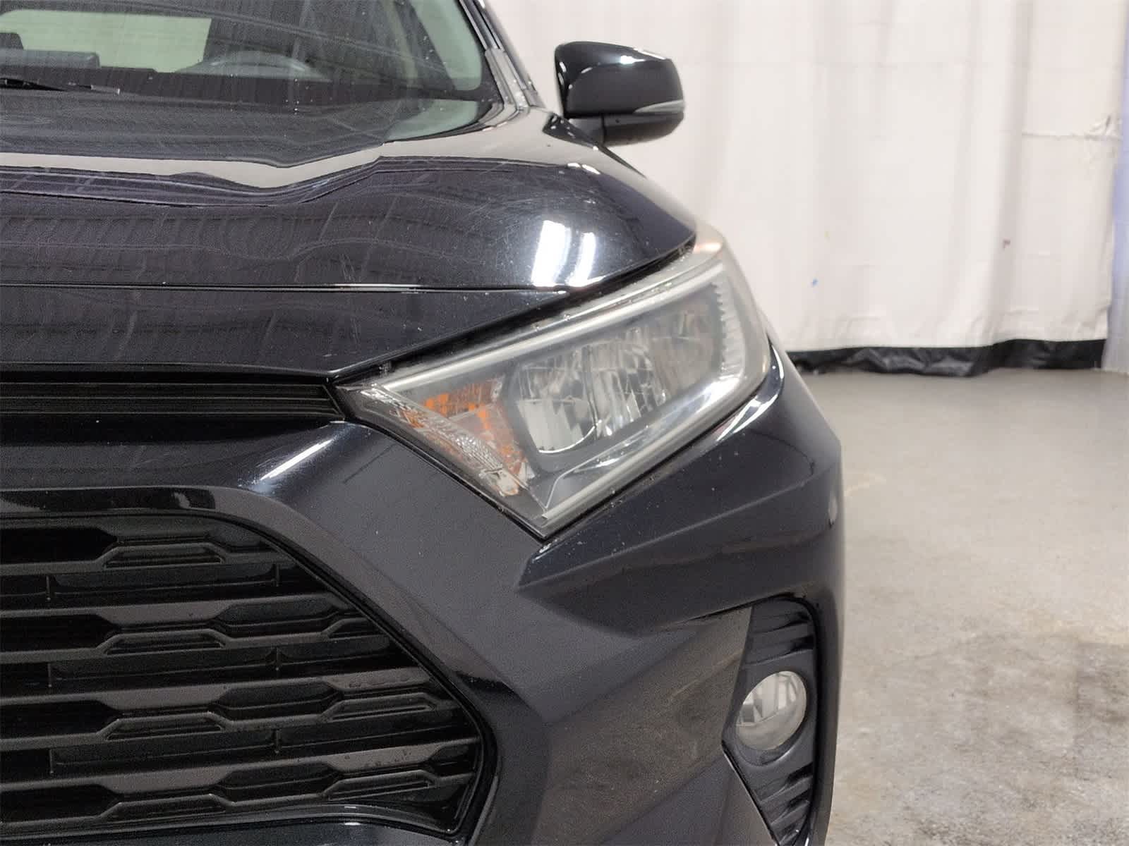 Thumbnail: 2019 Toyota RAV4 - 11