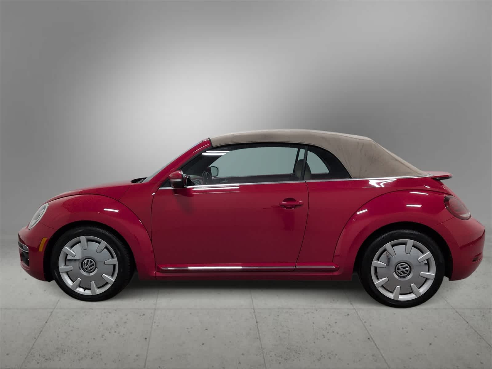 Thumbnail: 2019 Volkswagen Beetle - 5