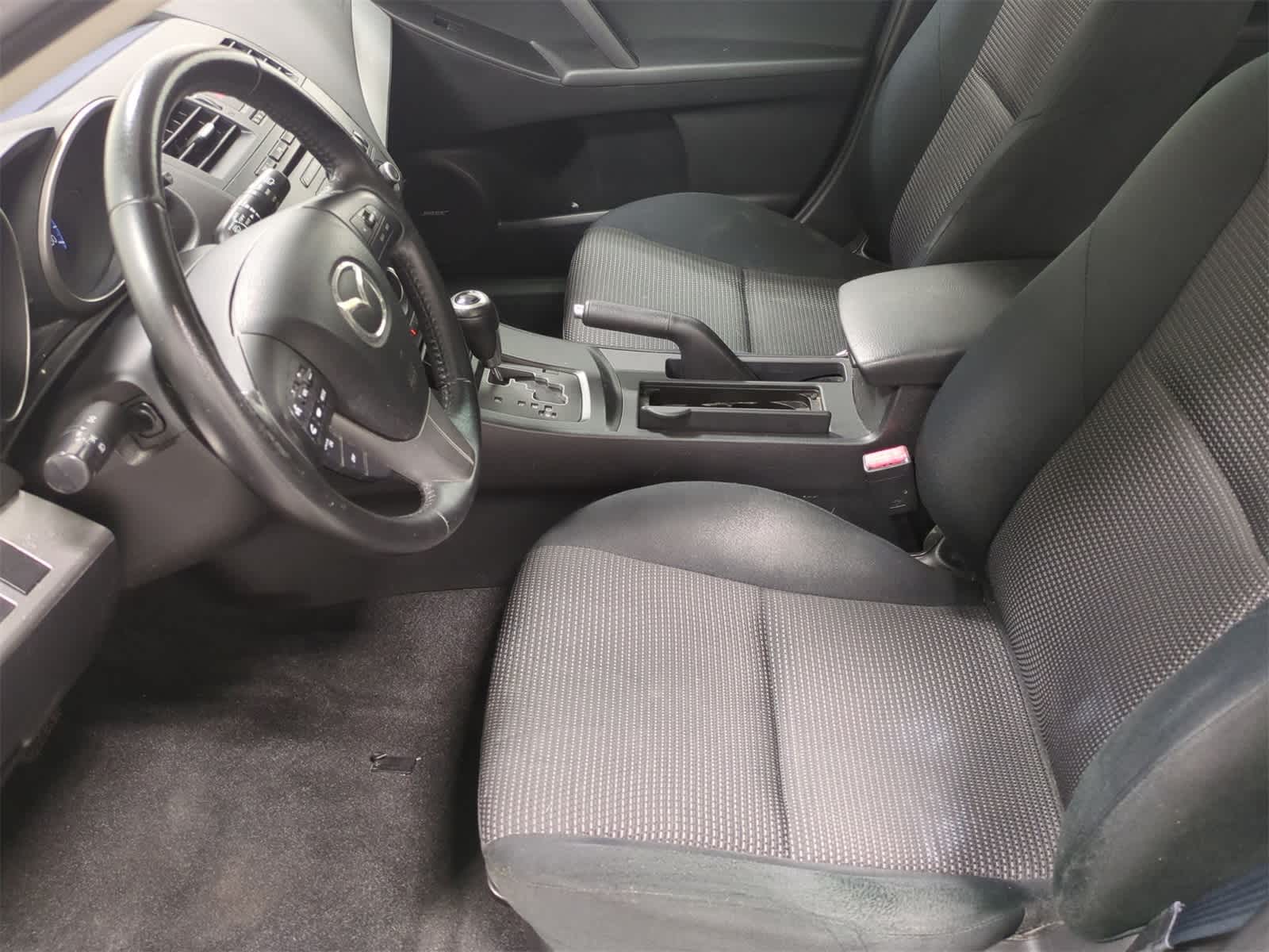 Thumbnail: 2012 Mazda Mazda3 - 17