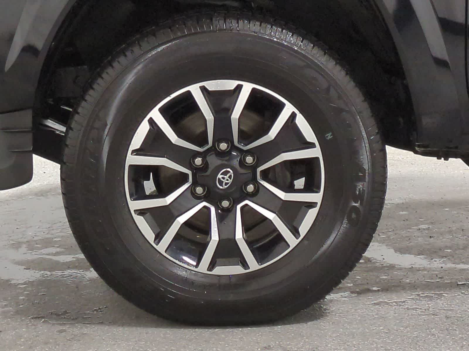 Thumbnail: 2022 Toyota Tacoma - 14