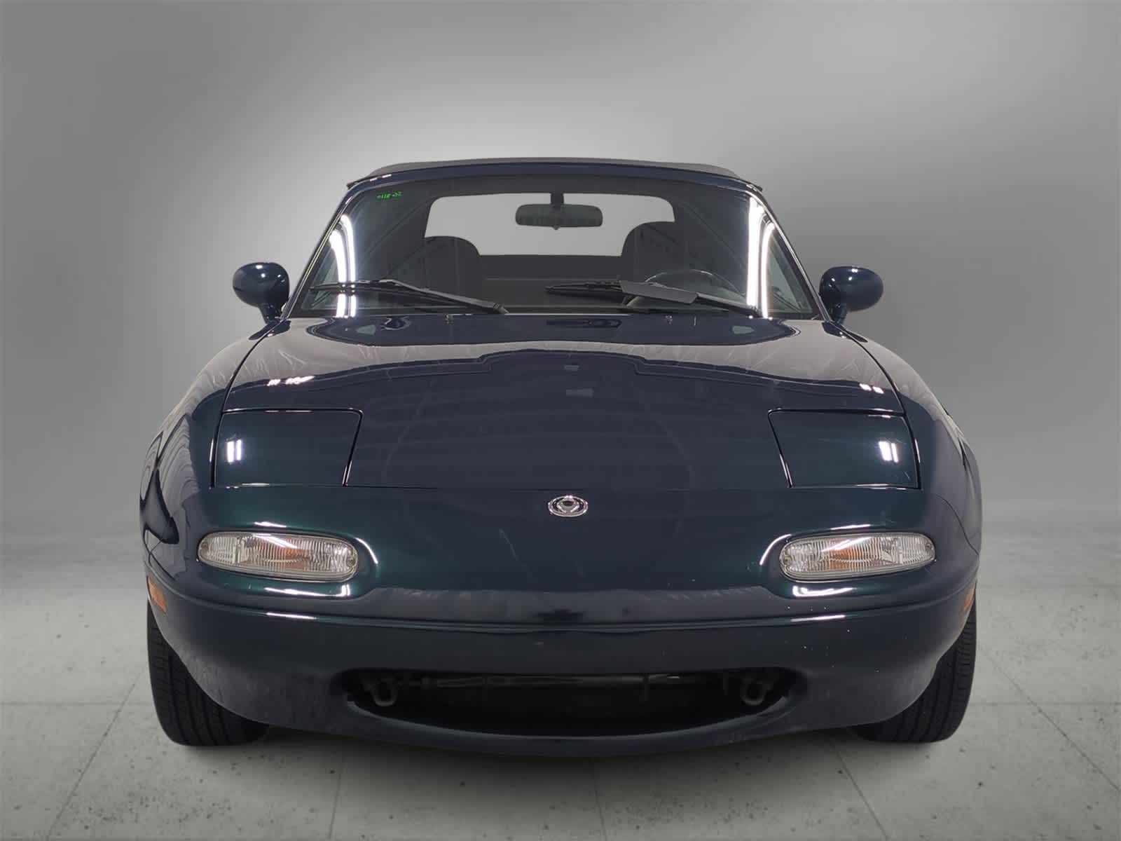 Thumbnail: 1997 Mazda MX-5 Miata - 3