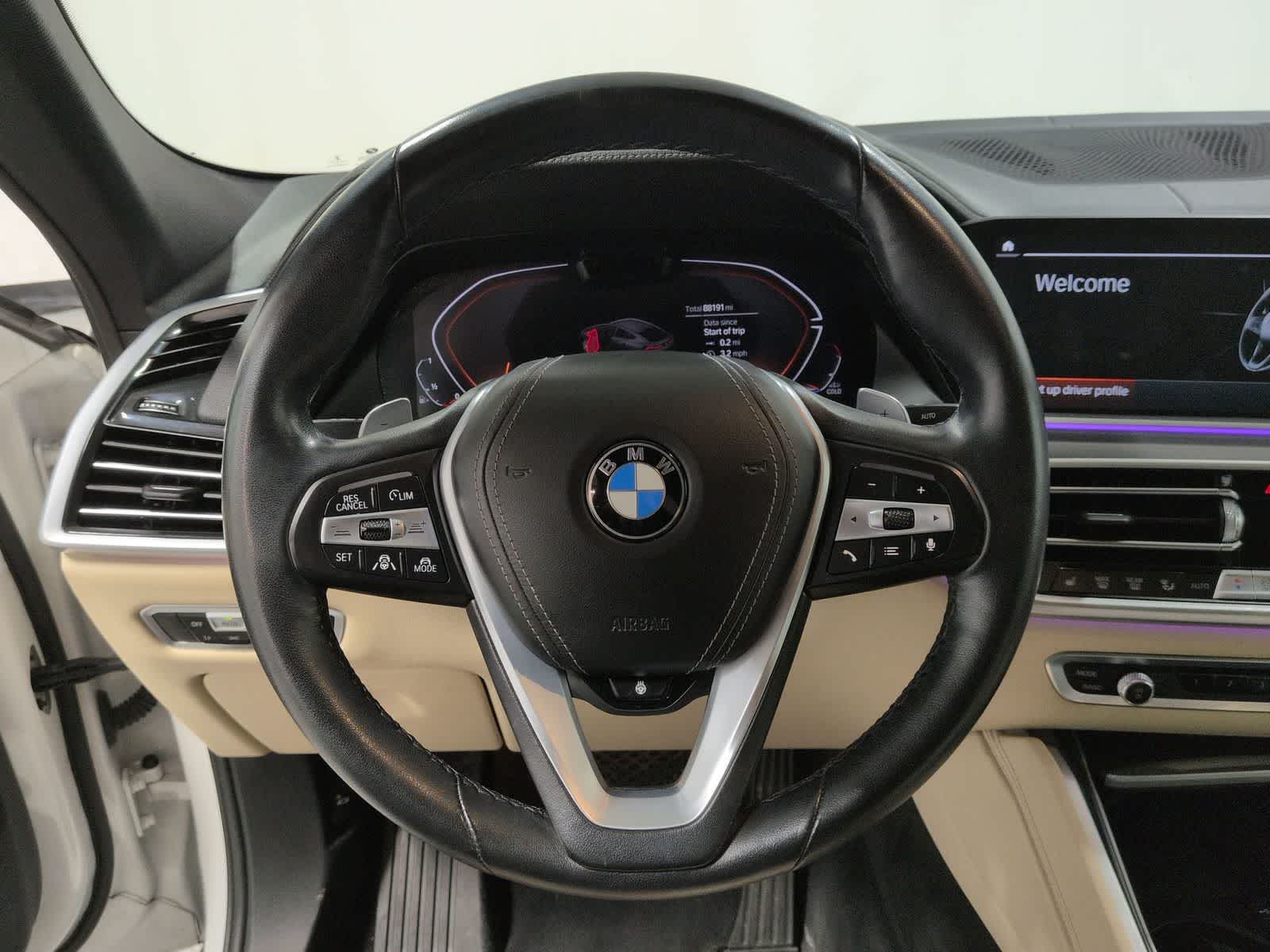 Thumbnail: 2022 BMW X6 - 24