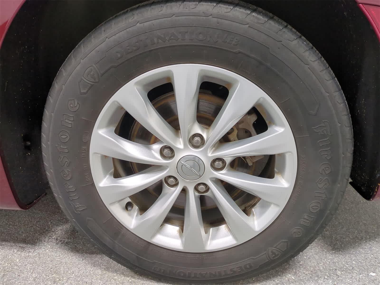 Thumbnail: 2018 Chrysler Pacifica - 21