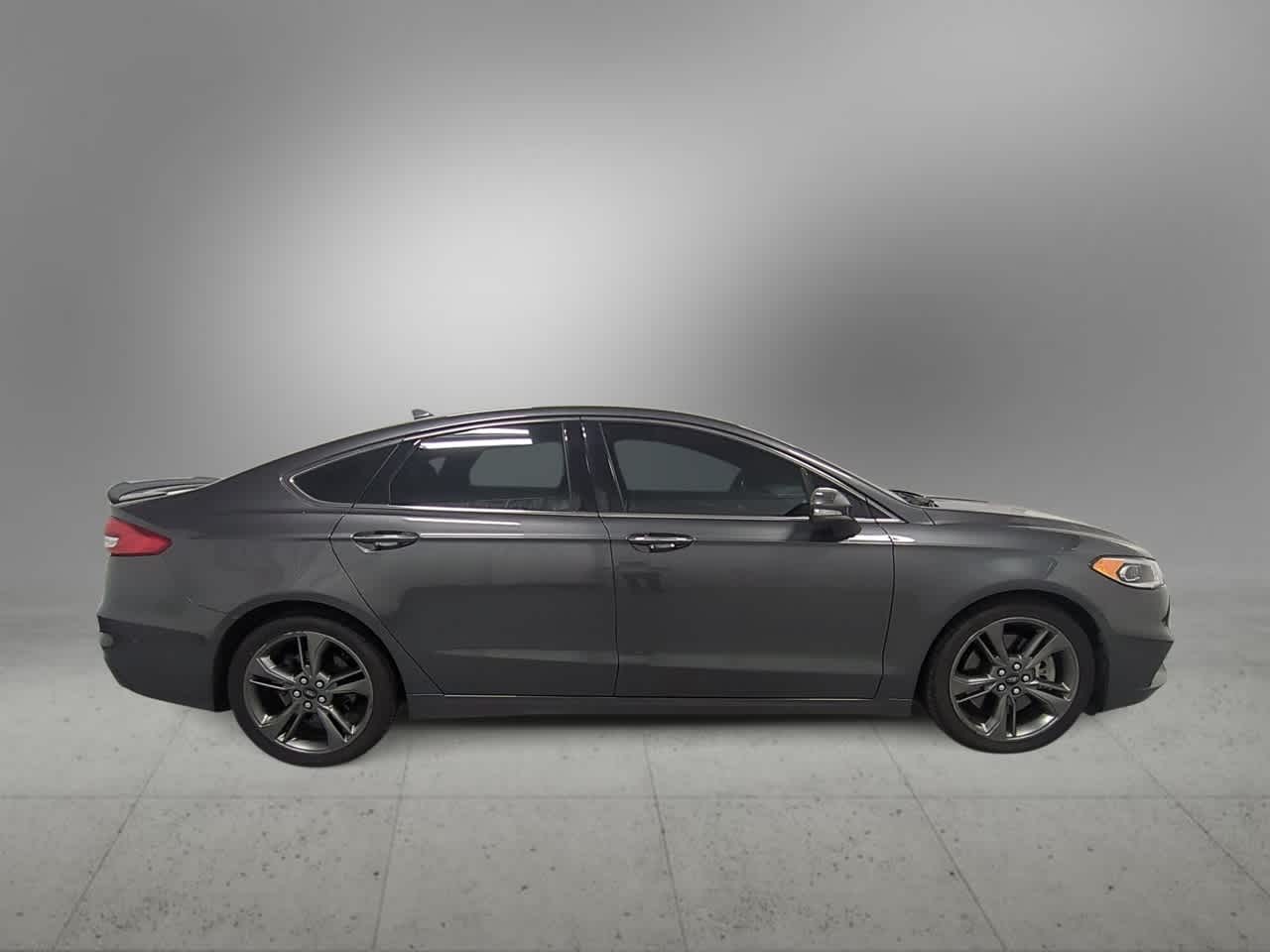 Thumbnail: 2019 Ford Fusion - 9