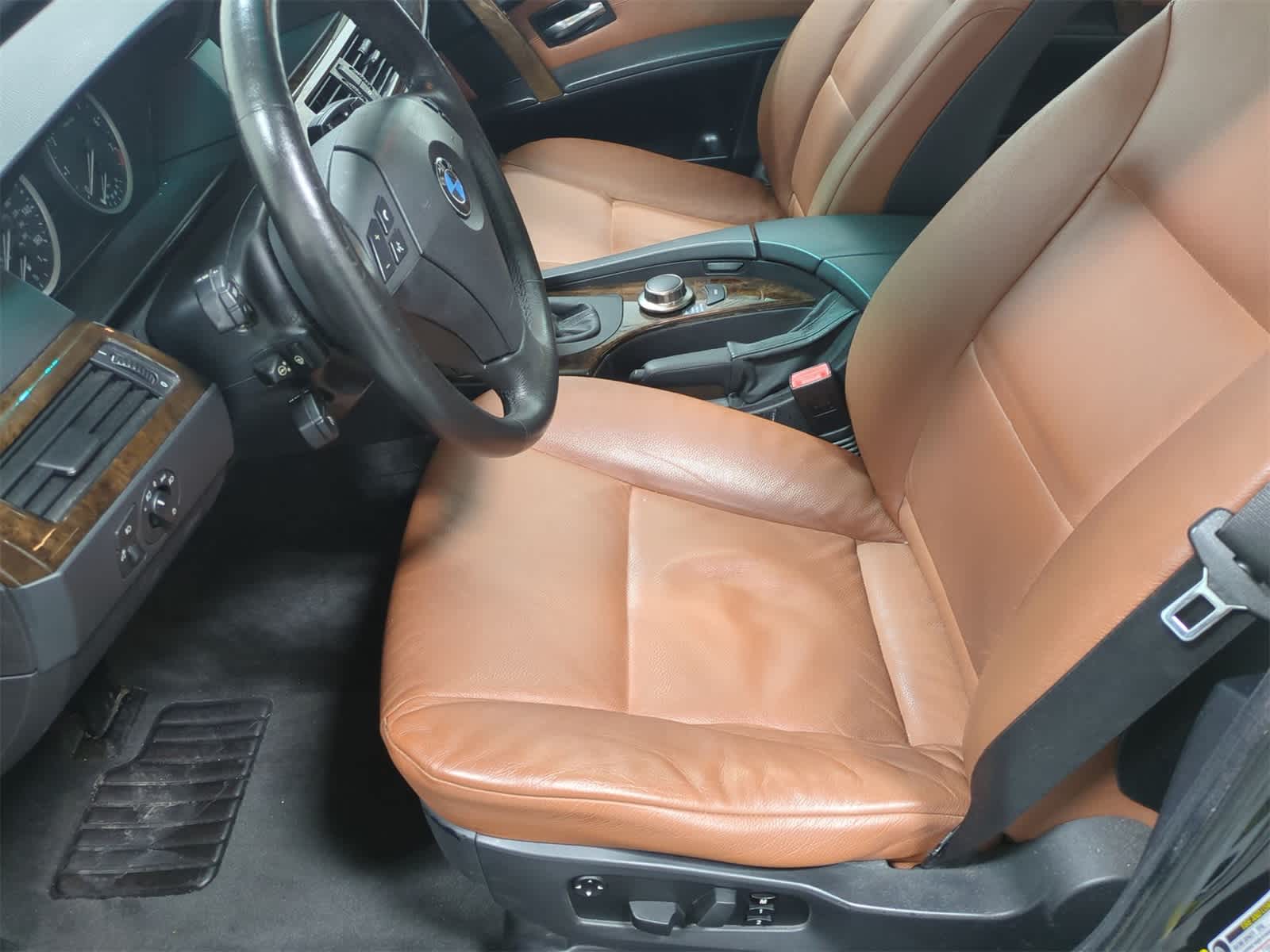 Thumbnail: 2006 BMW 5 Series - 17