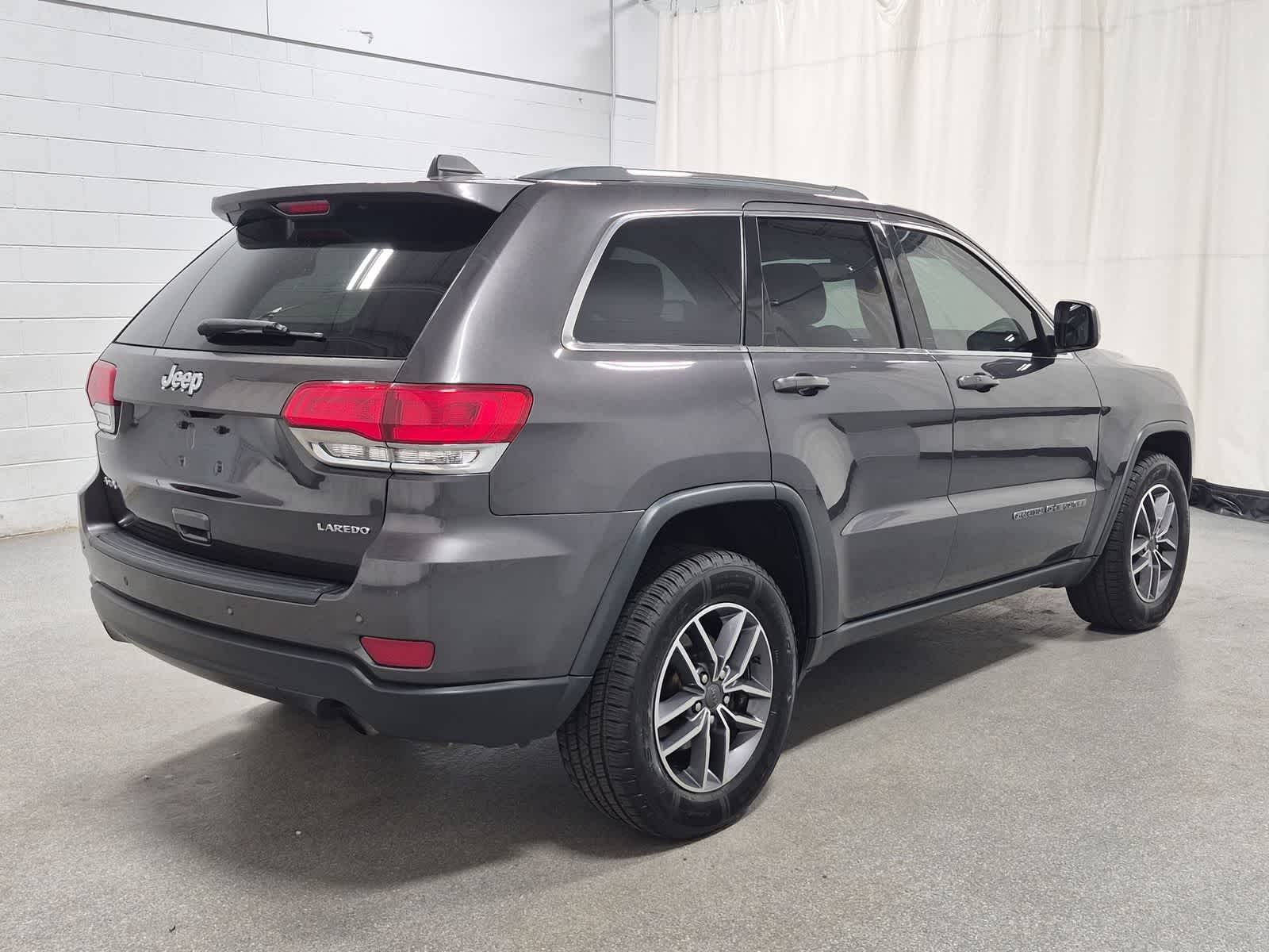 Thumbnail: 2019 Jeep Grand Cherokee - 13