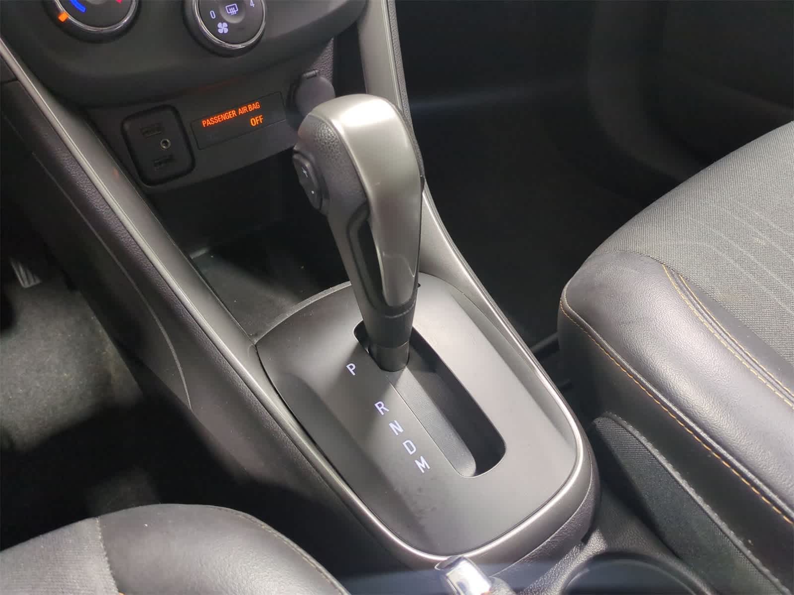 Thumbnail: 2017 Chevrolet Trax - 31