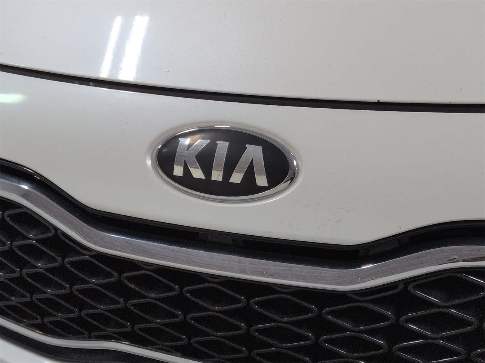 Thumbnail: 2013 Kia Optima - 12