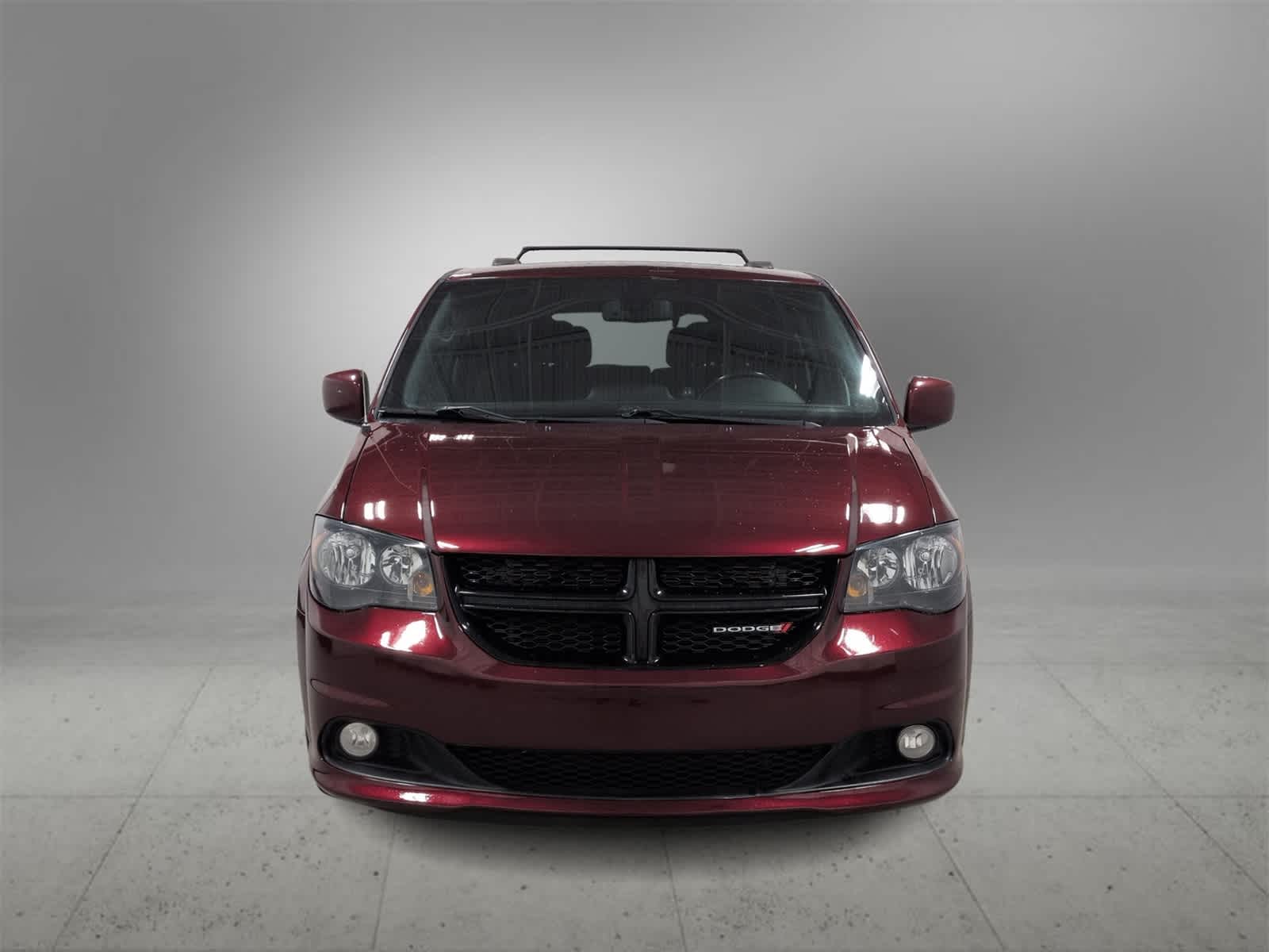 Thumbnail: 2019 Dodge Grand Caravan - 3
