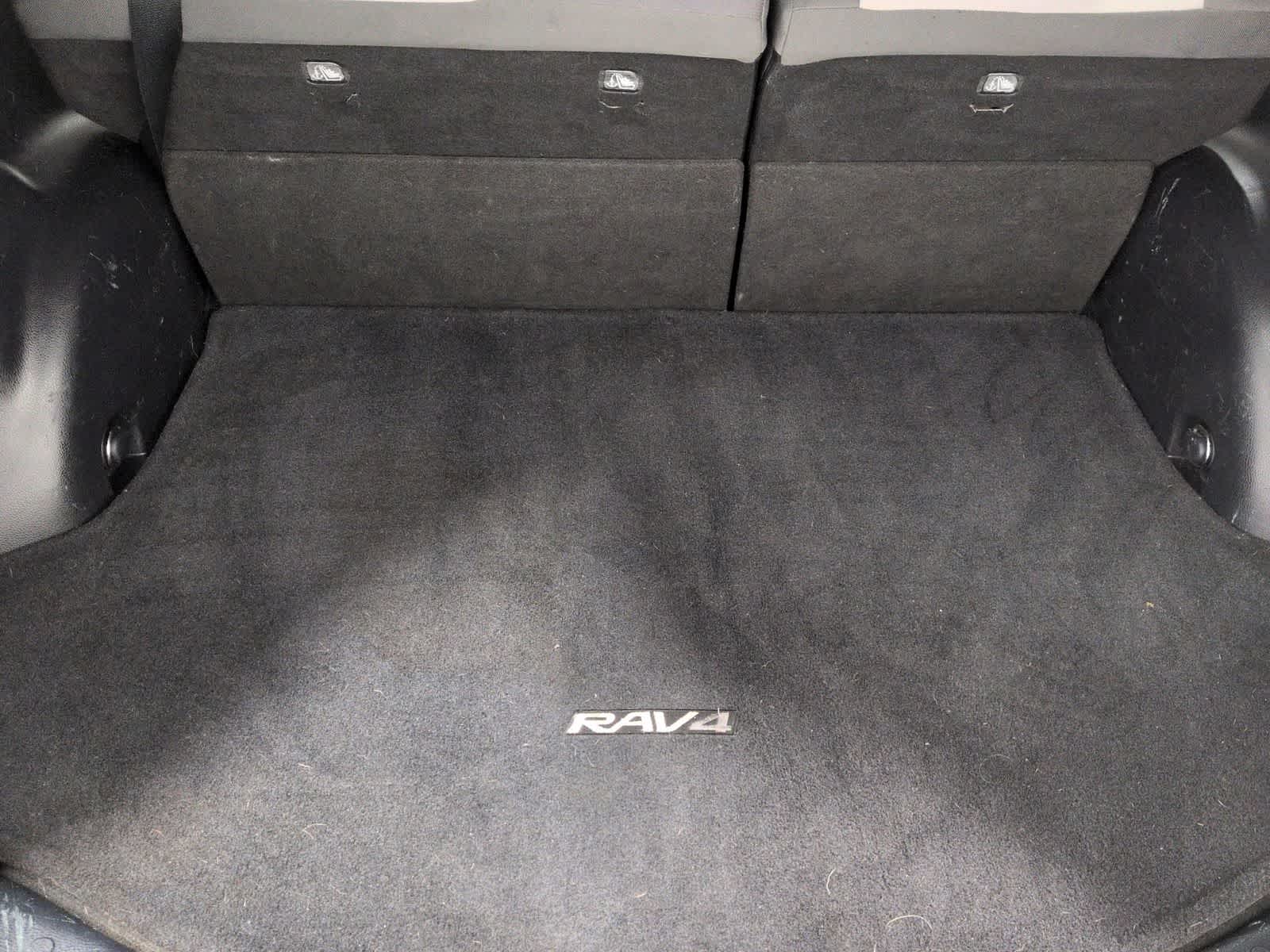 Thumbnail: 2013 Toyota RAV4 - 34