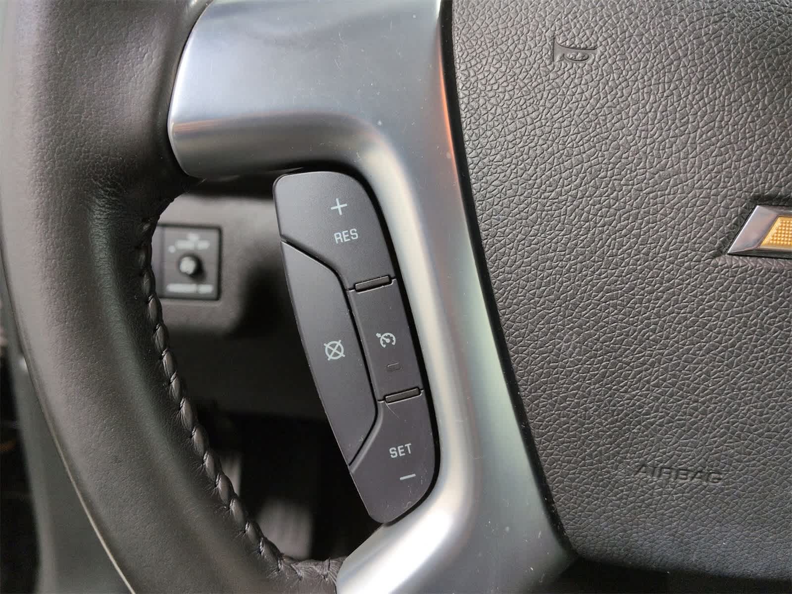 Thumbnail: 2017 Chevrolet Traverse - 24