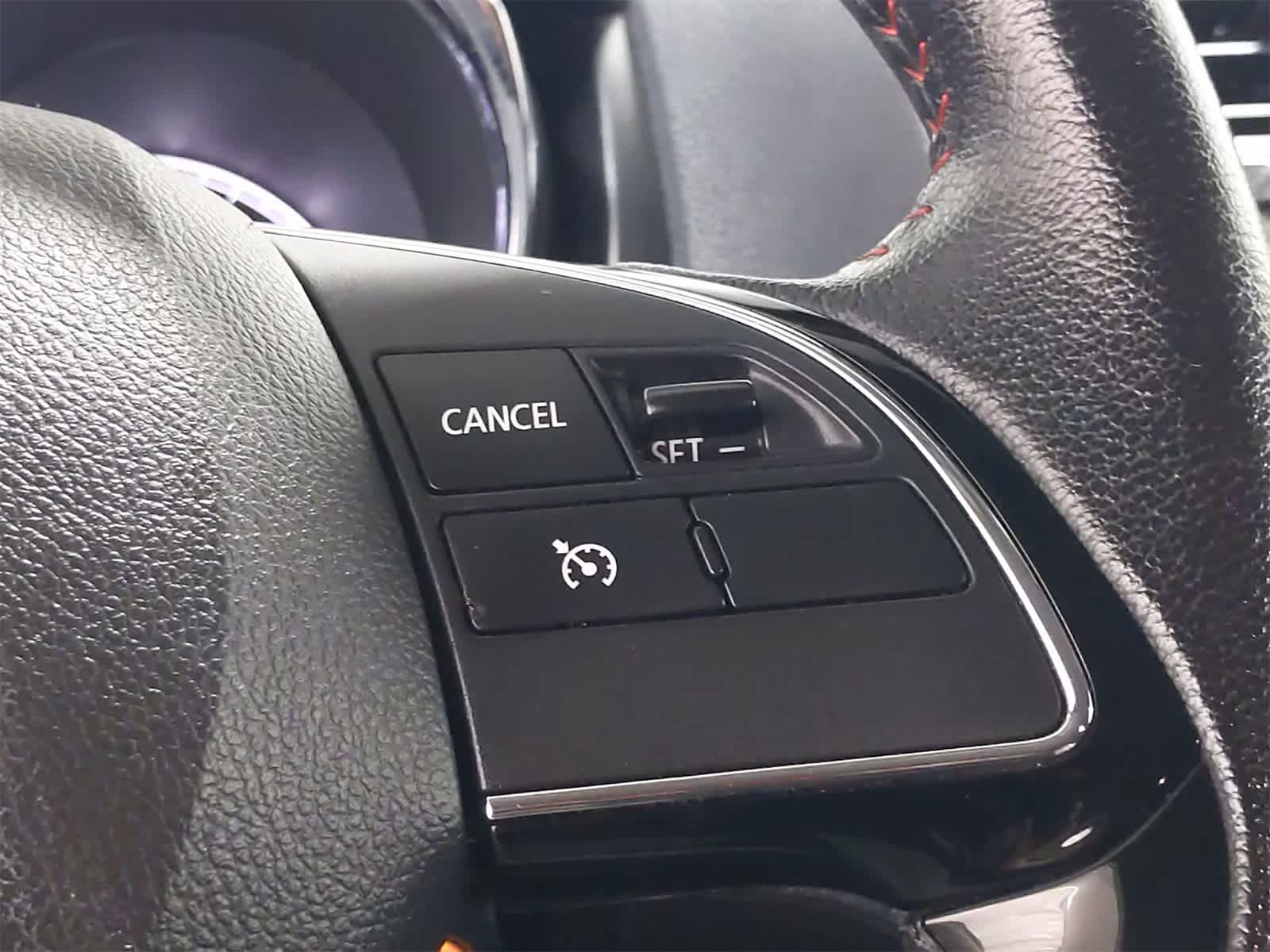 Thumbnail: 2018 Mitsubishi Outlander Sport - 25