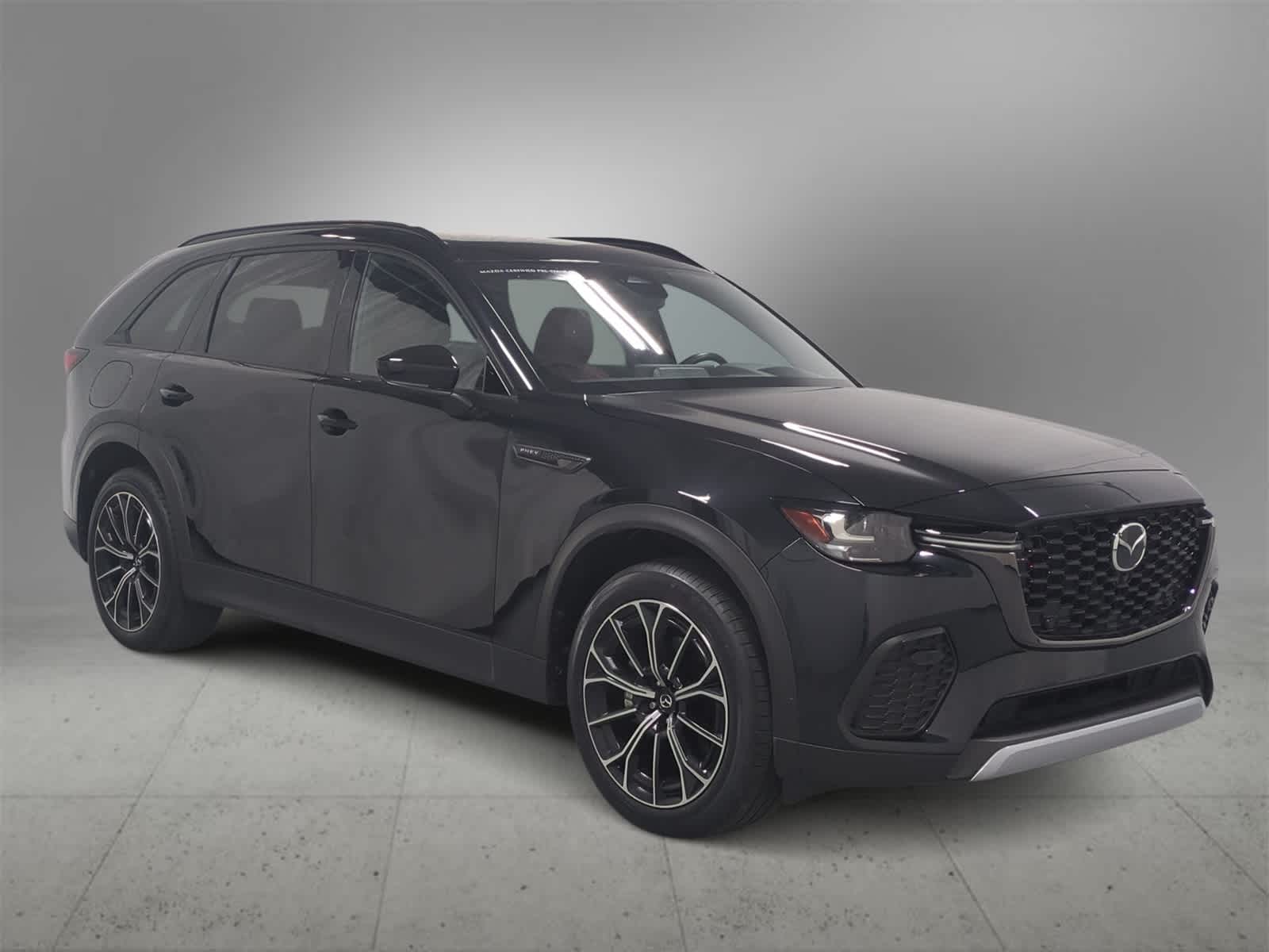 2025 Mazda CX-70 Plug-in Hybrid Premium Plus photo 2