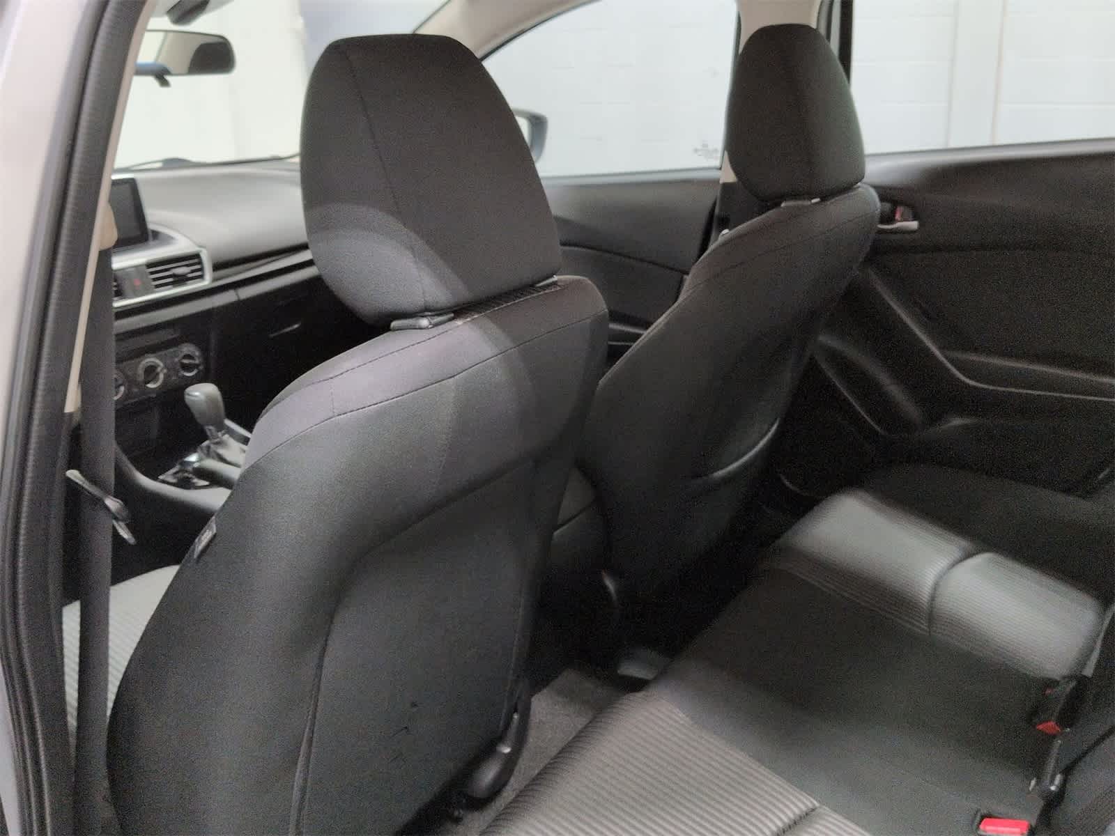 Thumbnail: 2016 Mazda Mazda3 - 19