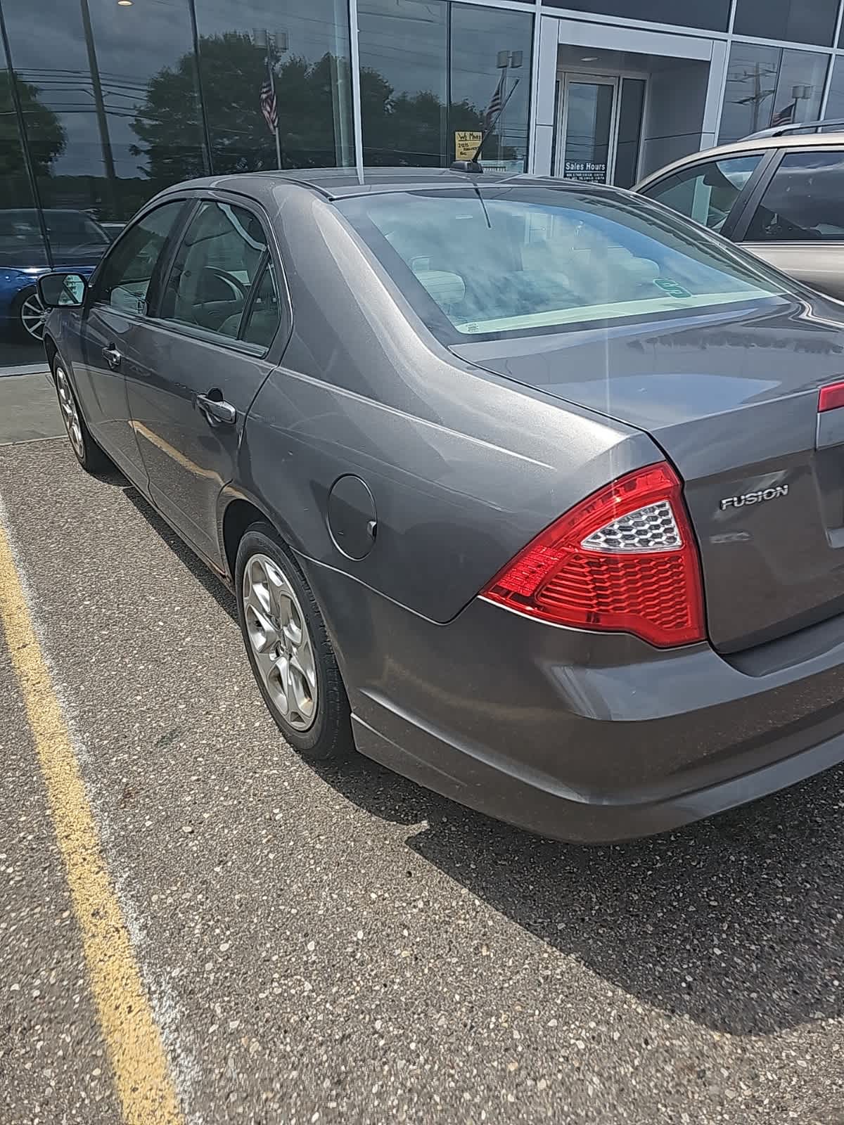 Thumbnail: 2010 Ford Fusion - 4