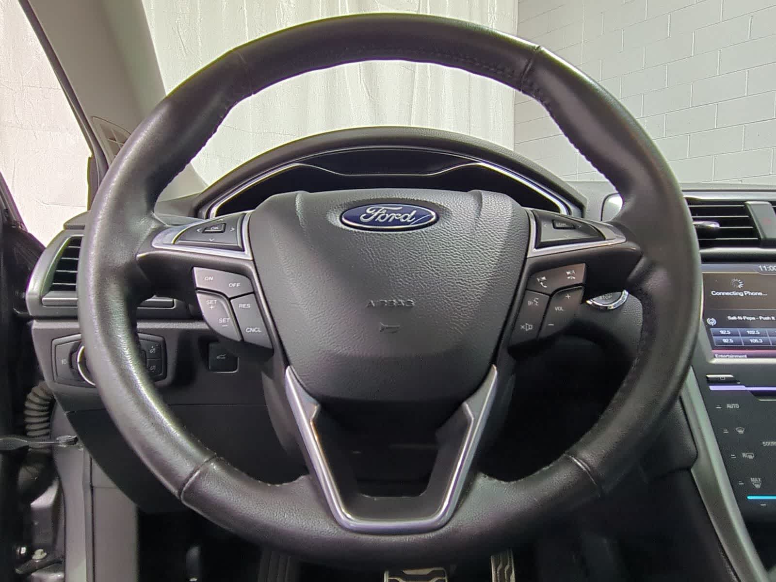 Thumbnail: 2014 Ford Fusion - 25