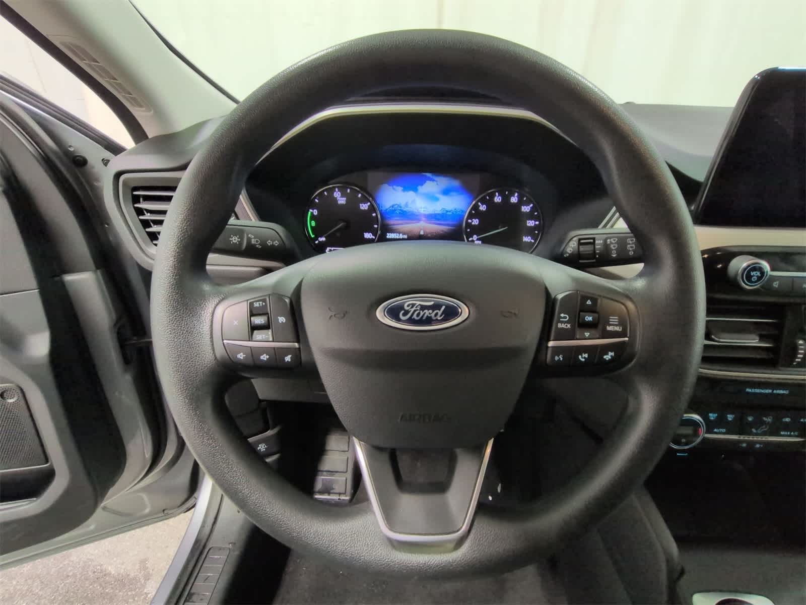 Thumbnail: 2021 Ford Escape - 23