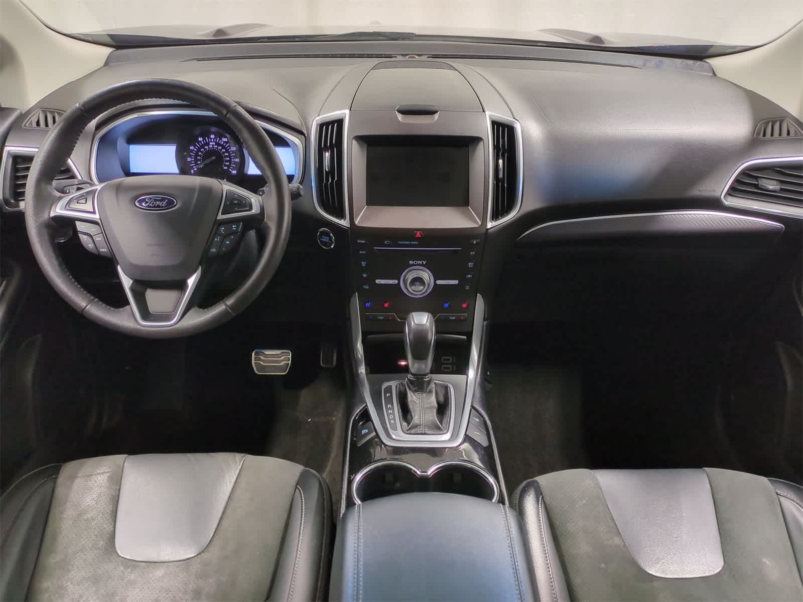 Thumbnail: 2017 Ford Edge - 16