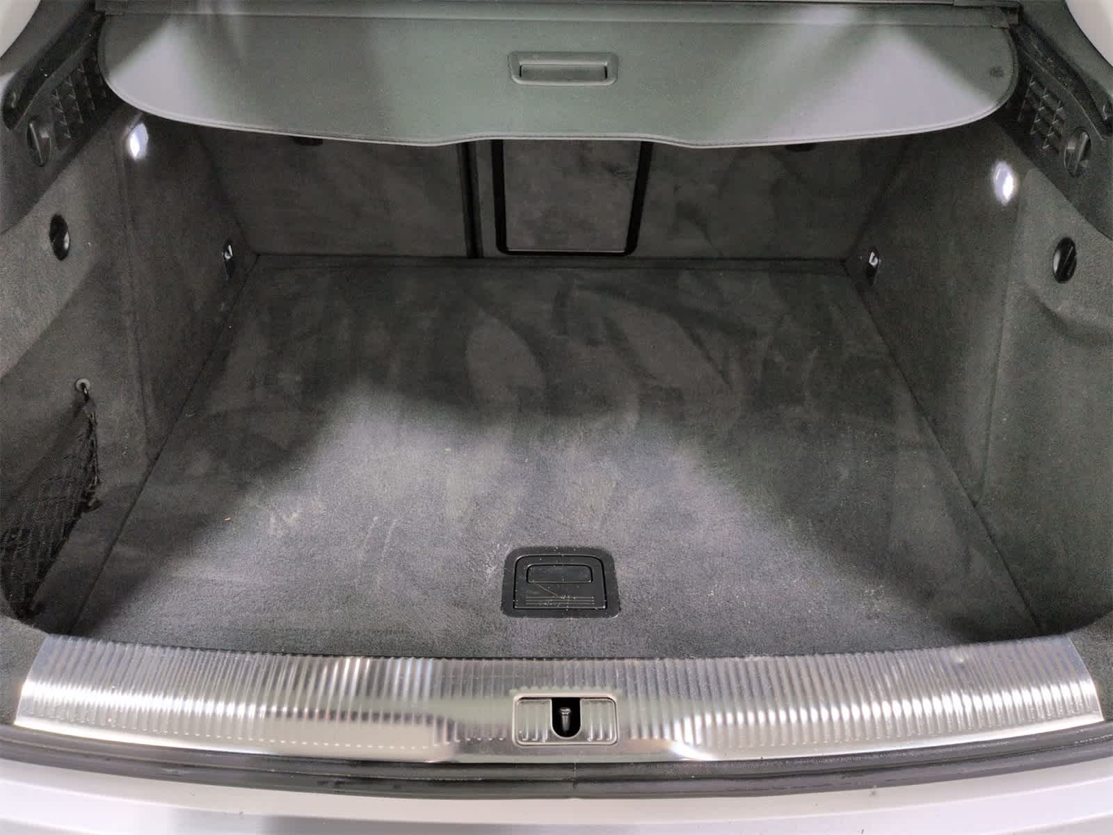 Thumbnail: 2016 Audi Q3 - 35