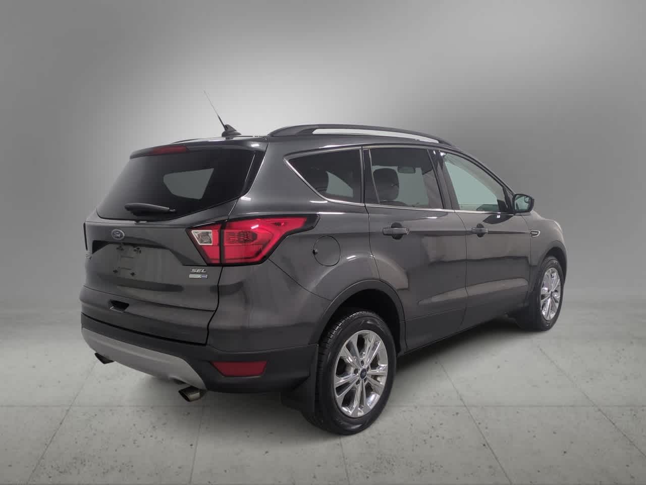 Thumbnail: 2019 Ford Escape - 8