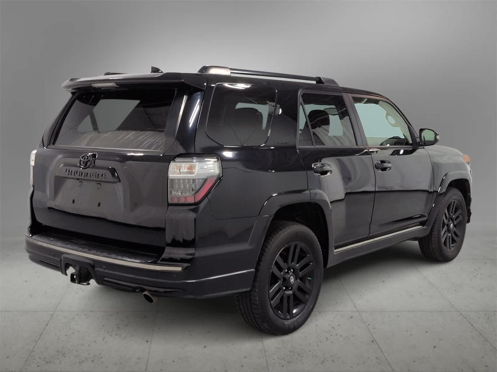 Thumbnail: 2021 Toyota 4Runner - 8