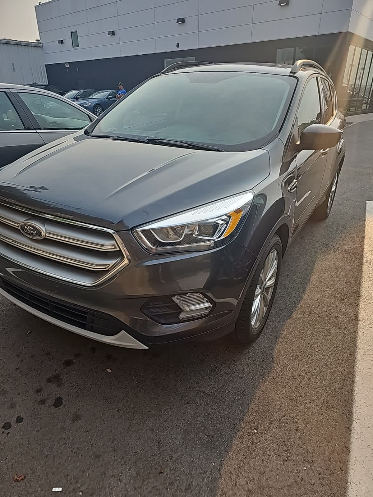 Thumbnail: 2019 Ford Escape - 3