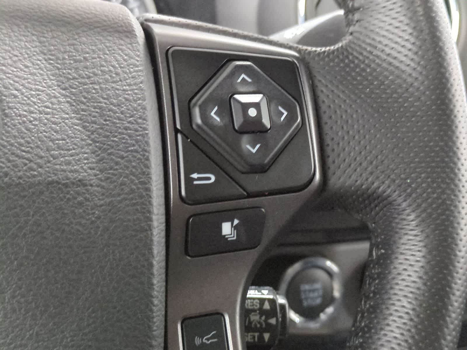 Thumbnail: 2022 Toyota Tacoma - 24