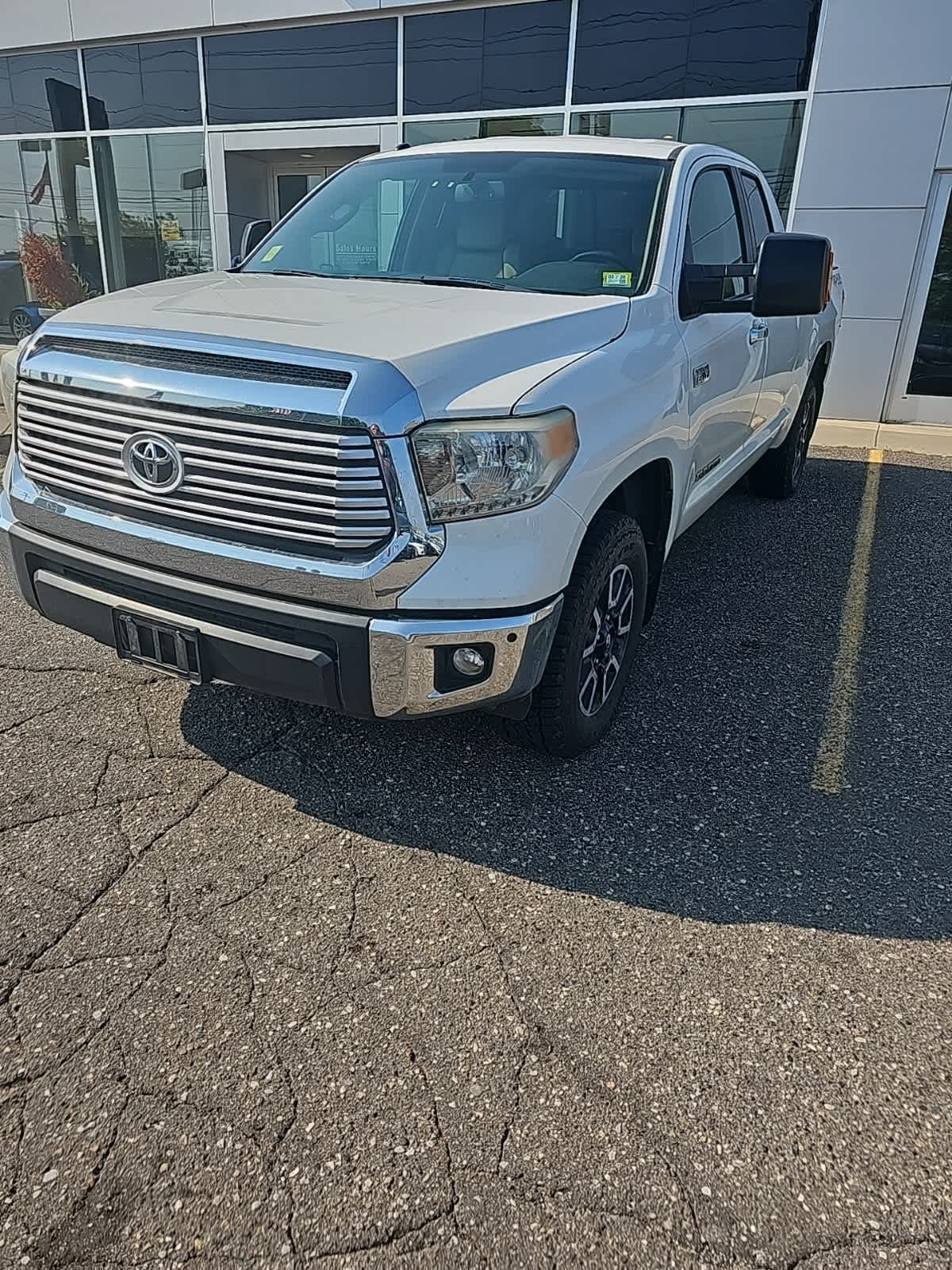 Thumbnail: 2014 Toyota Tundra - 3
