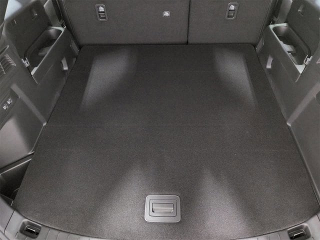 Thumbnail: 2026 Mazda CX-70 - 36