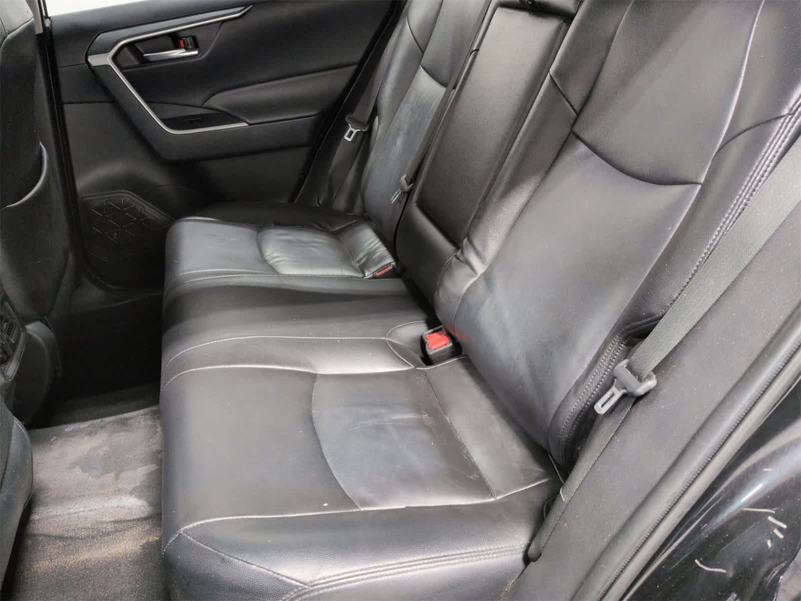 Thumbnail: 2019 Toyota RAV4 - 20