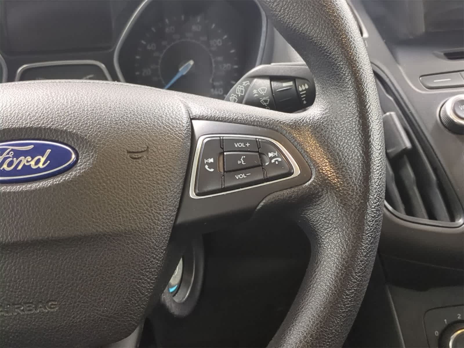 Thumbnail: 2016 Ford Focus - 27