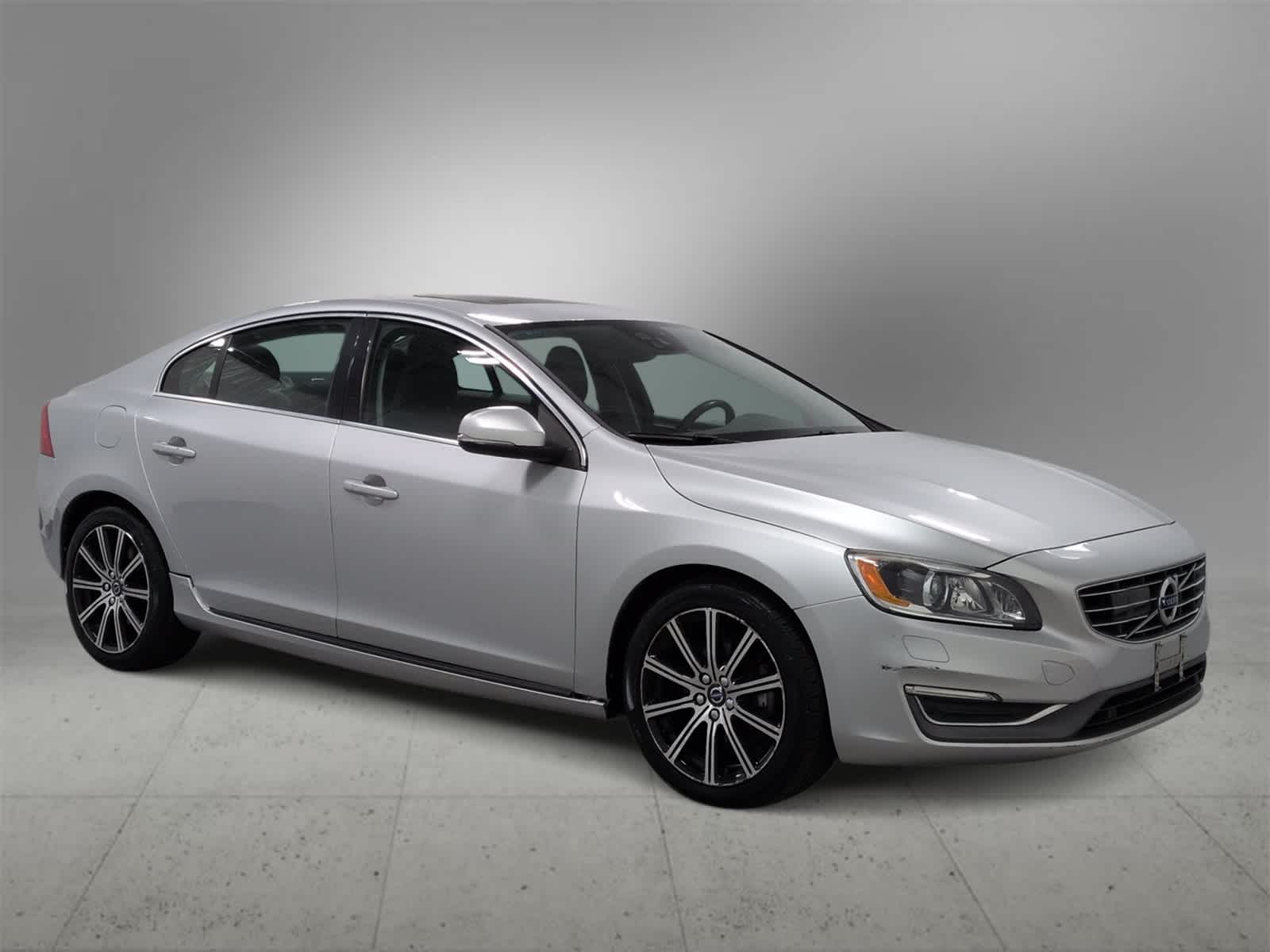 Thumbnail: 2017 Volvo S60 - 2