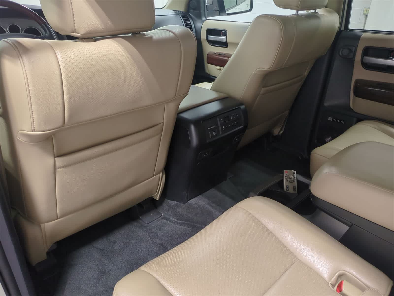 Thumbnail: 2013 Toyota Sequoia - 19