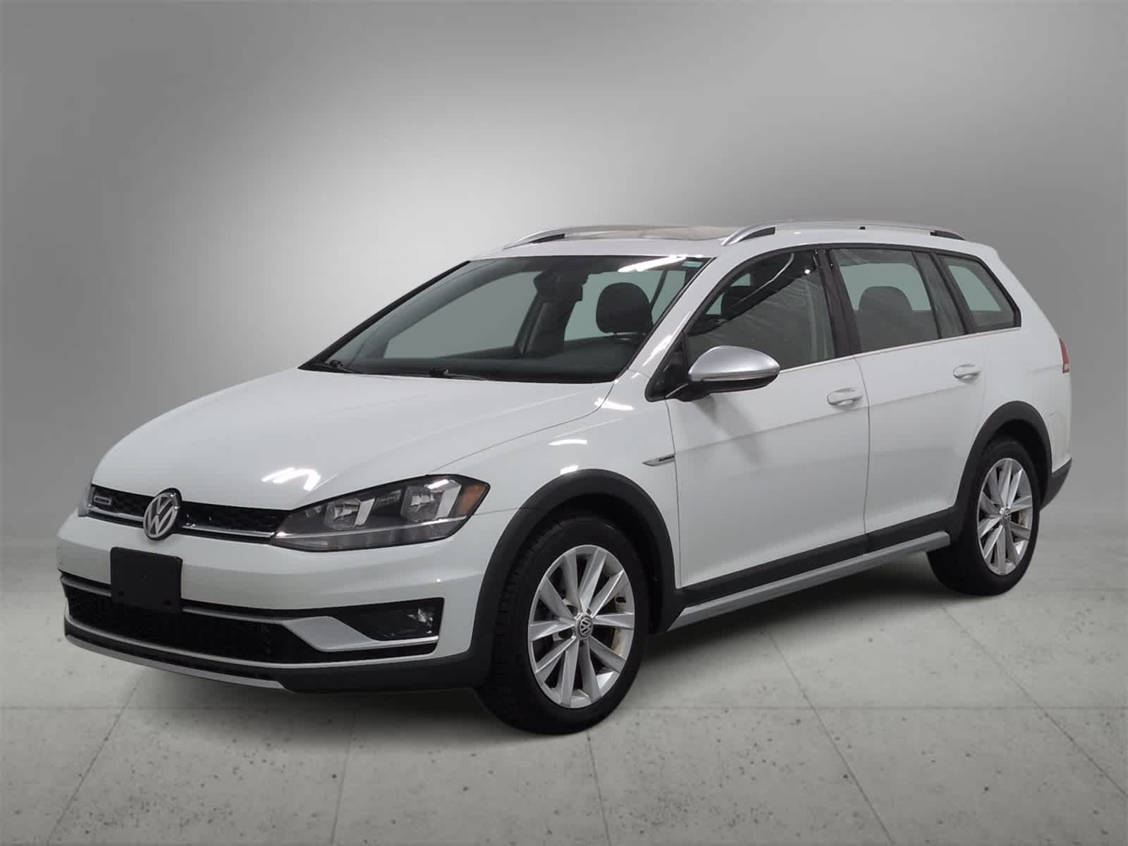 Thumbnail: 2019 Volkswagen Golf - 4