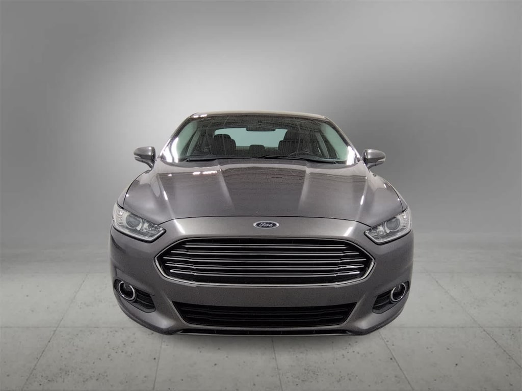 Used 2013 Ford Fusion SE Sedan