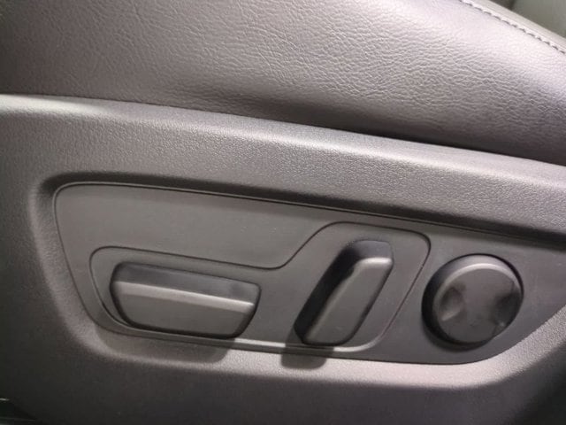 Thumbnail: 2026 Mazda CX-50 - 17