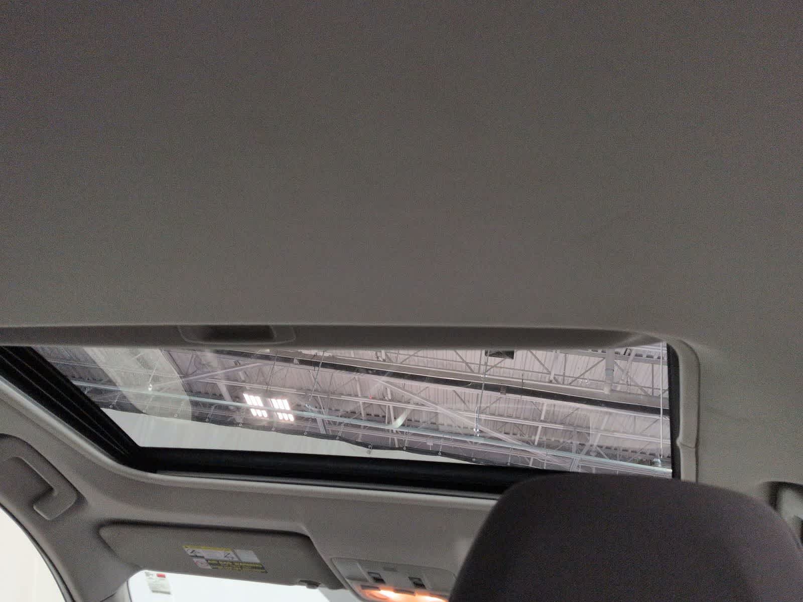 Thumbnail: 2013 Toyota RAV4 - 23