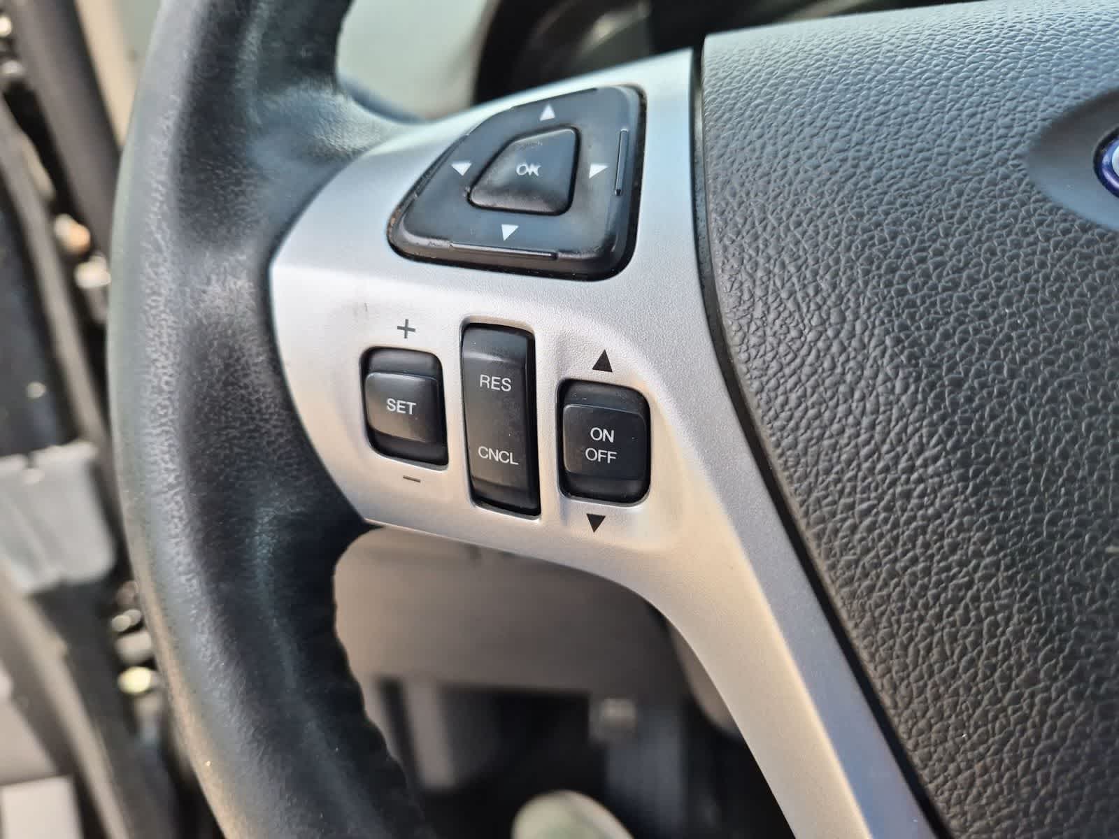 Thumbnail: 2013 Ford Edge - 23