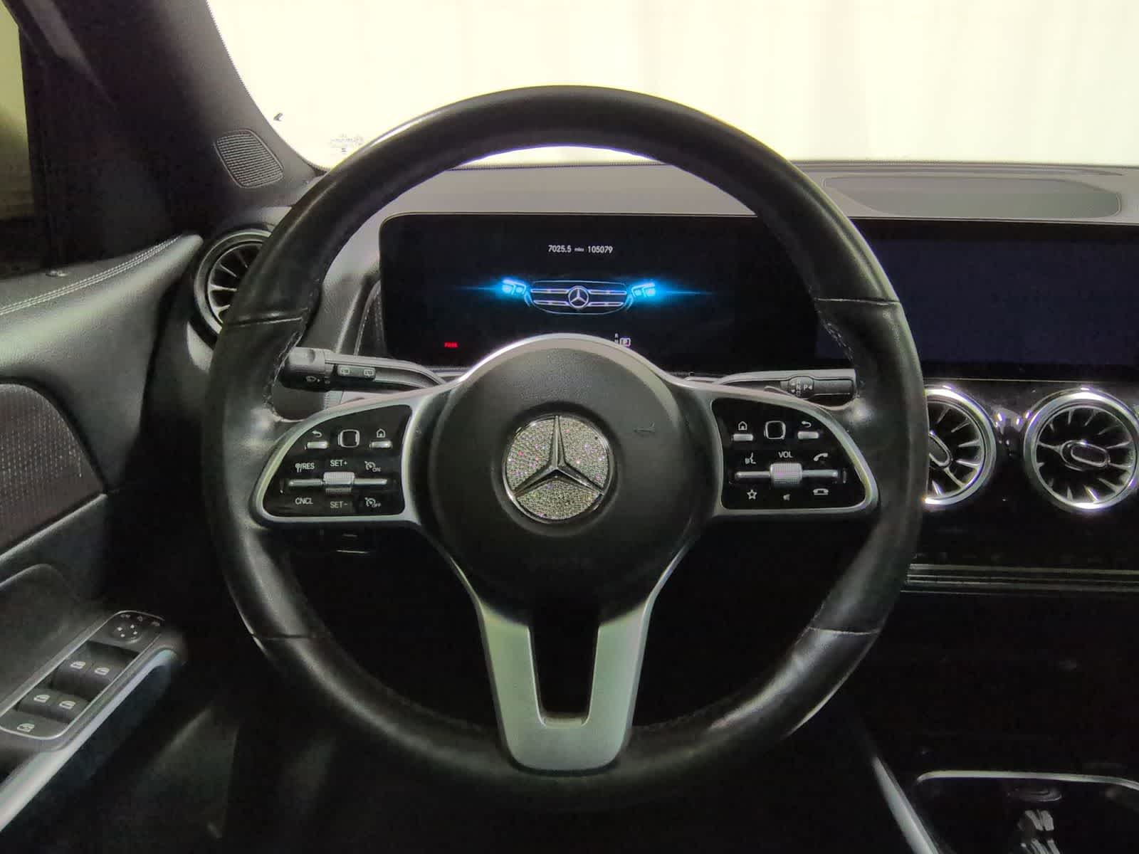 Thumbnail: 2022 Mercedes-Benz GLB - 25