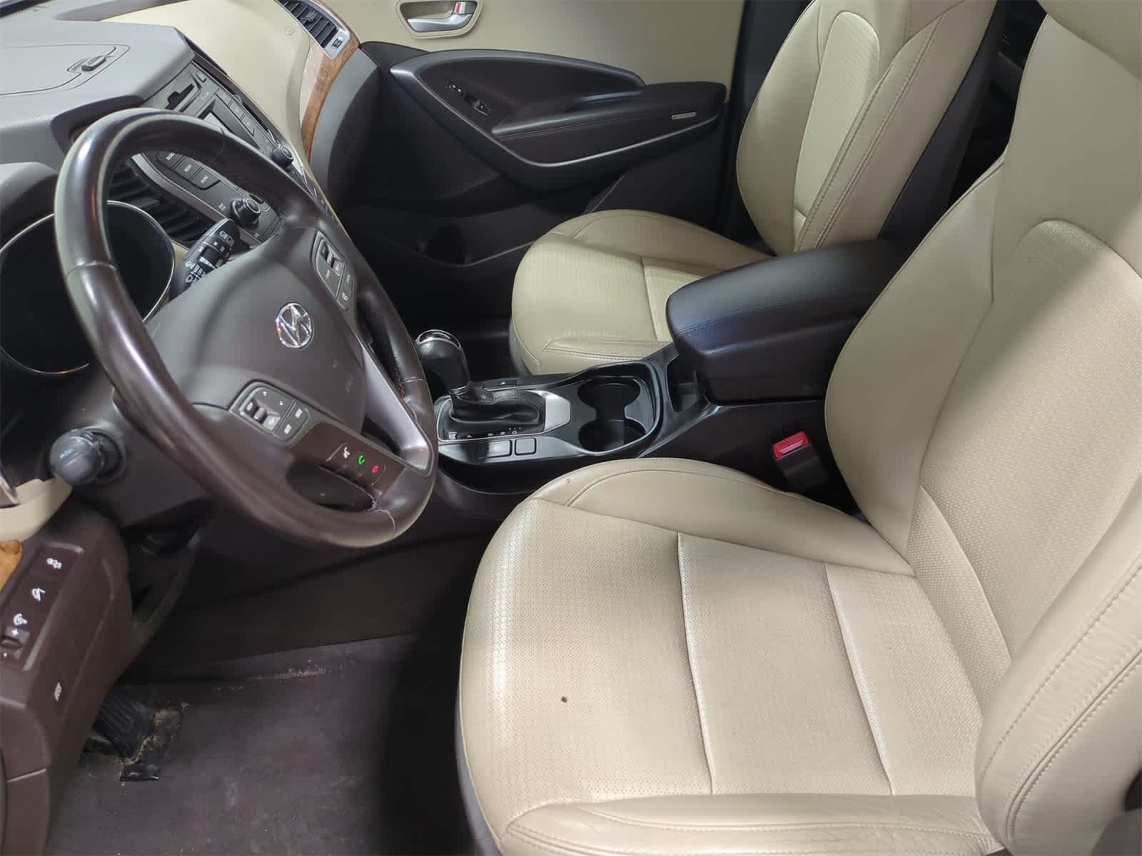 Thumbnail: 2013 Hyundai Santa Fe - 17