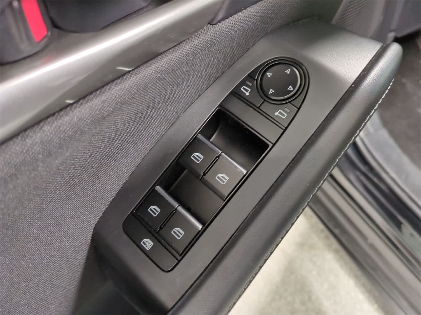 Thumbnail: 2022 Mazda CX-30 - 18