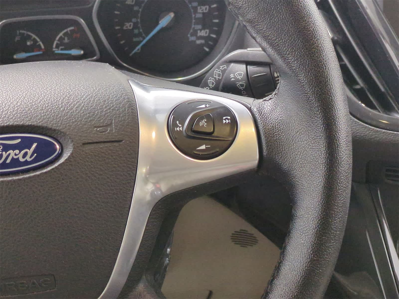 Thumbnail: 2015 Ford Escape - 27