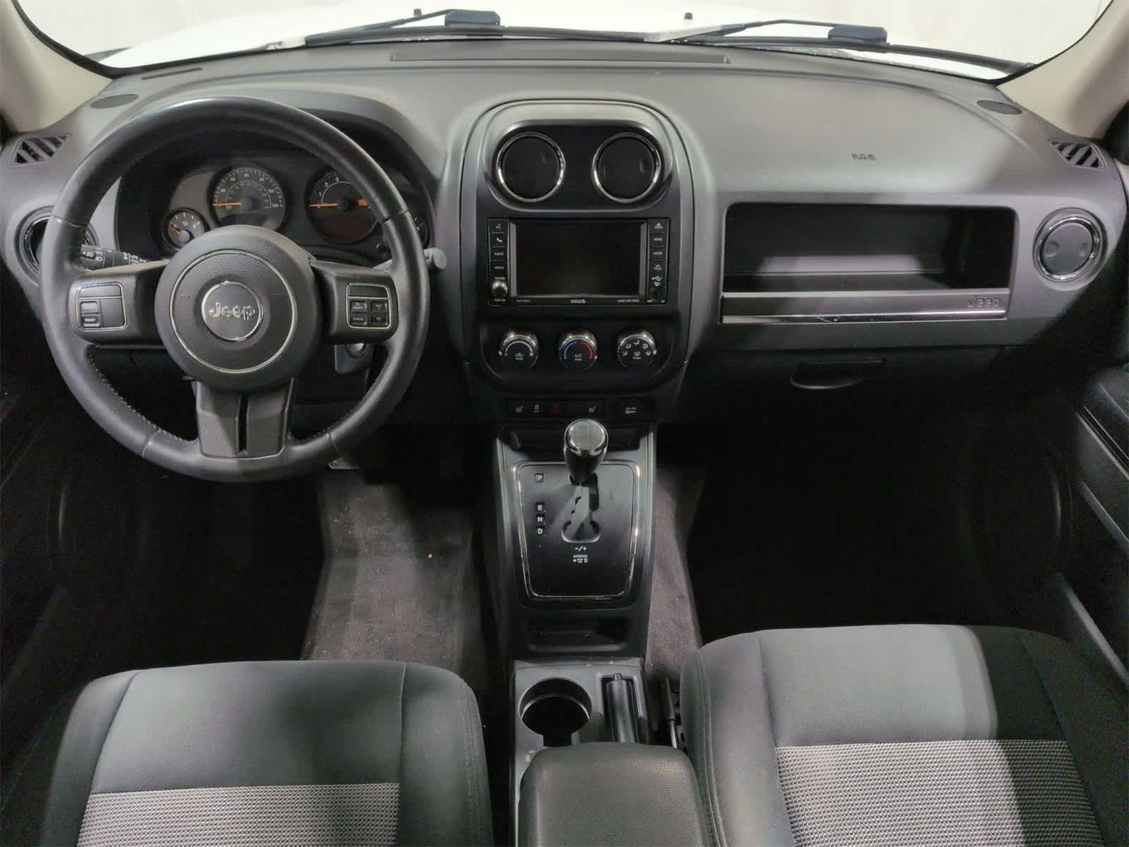 Thumbnail: 2014 Jeep Patriot - 16