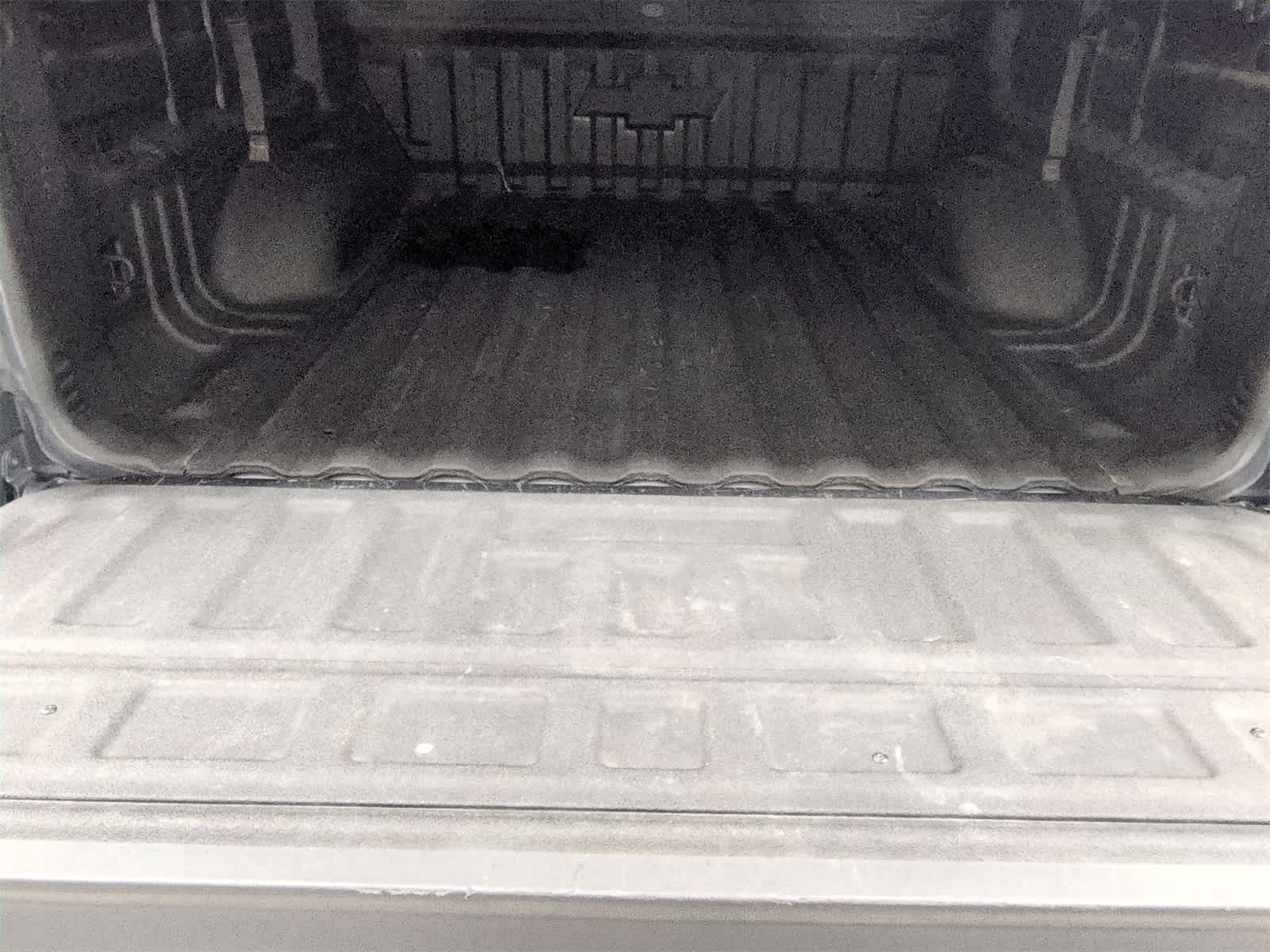 Thumbnail: 2017 Chevrolet Colorado - 33