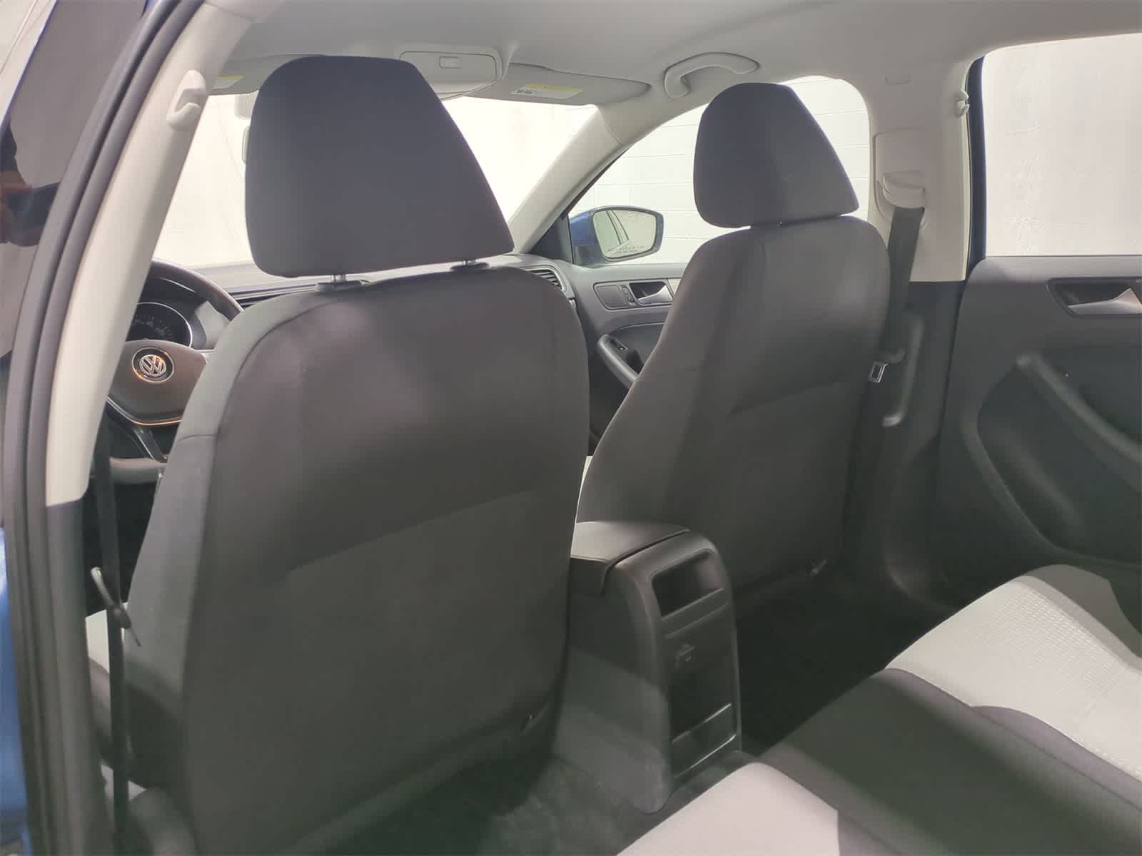 2017 Volkswagen Jetta S 19