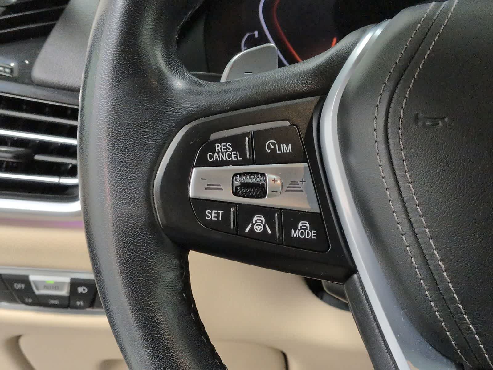 Thumbnail: 2022 BMW X6 - 25